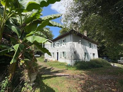 Maison - 193 m² - 7 pièces