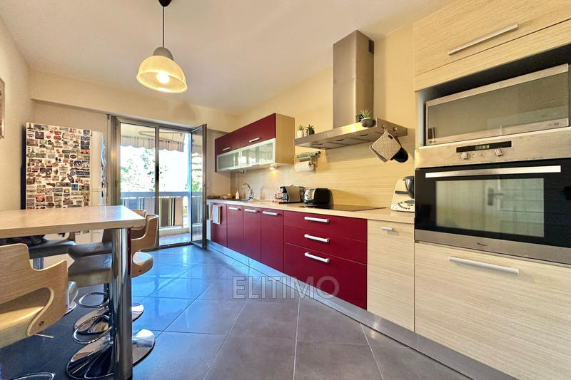 Appartement - 108 m² - 4 pièces