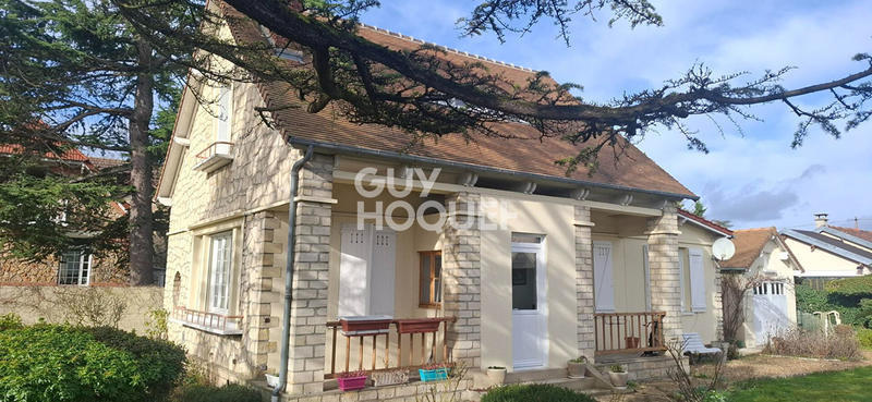 Maison - 99 m² - 5 pièces