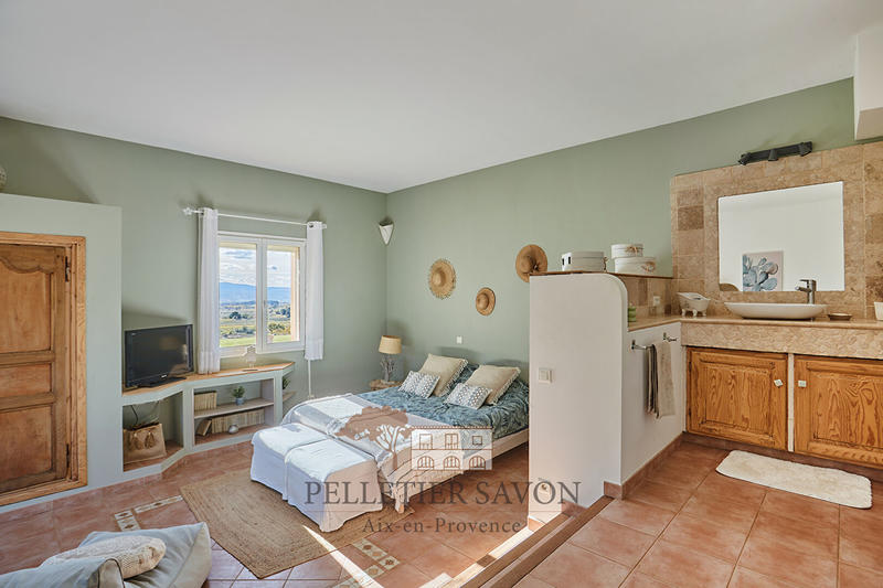 Demeure - 310 m² - 10 pièces