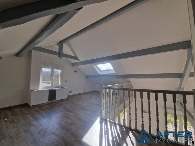 Maison - 259 m² - 7 pièces