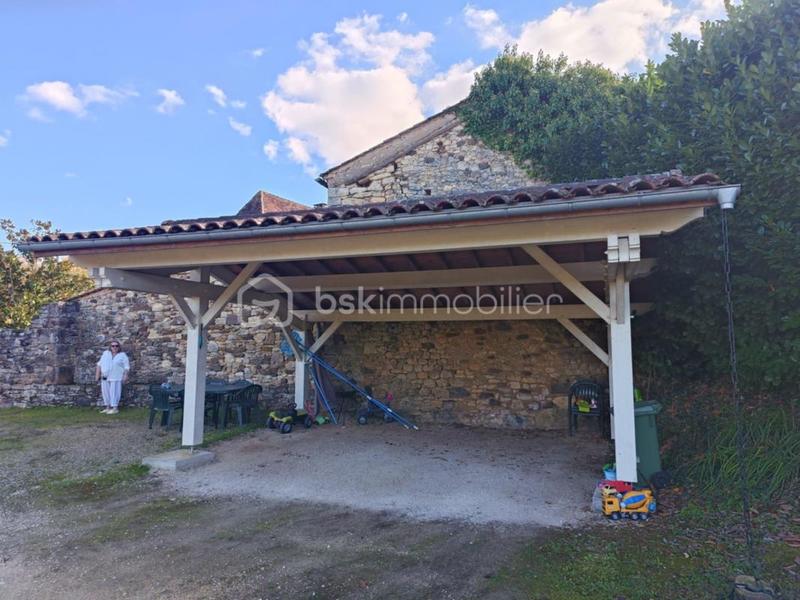 Maison en pierre - 132 m² - 6 pièces