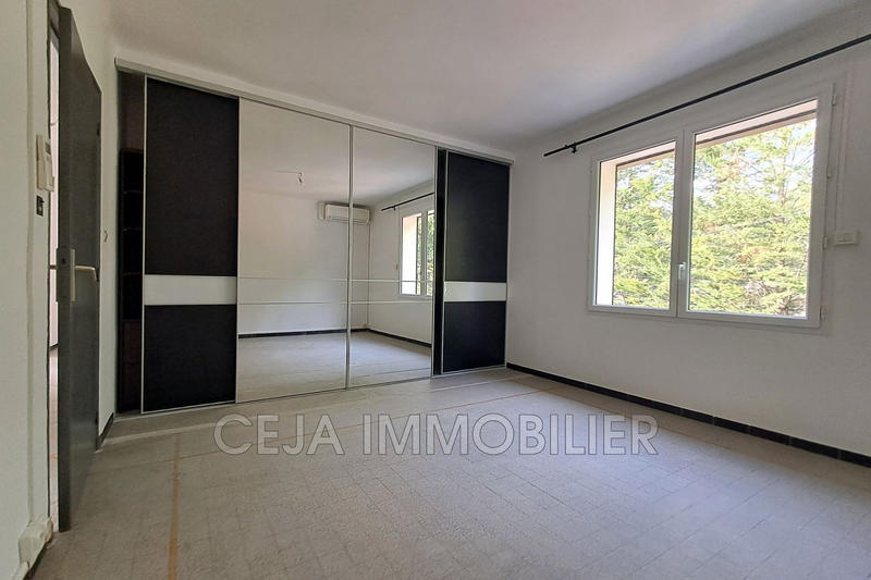 Appartement - 102 m² - 4 pièces