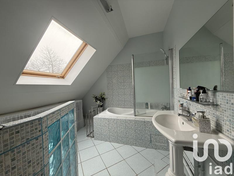 Maison - 153 m² - 6 pièces