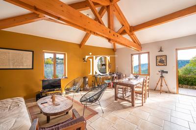 Maison - 118 m² - 3 pièces