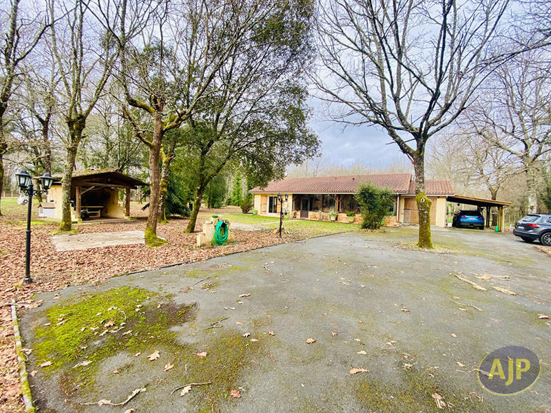 Maison - 140 m² - 4 pièces