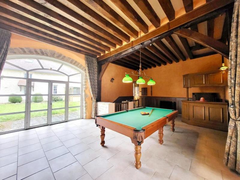 Demeure - 293 m² - 5 pièces