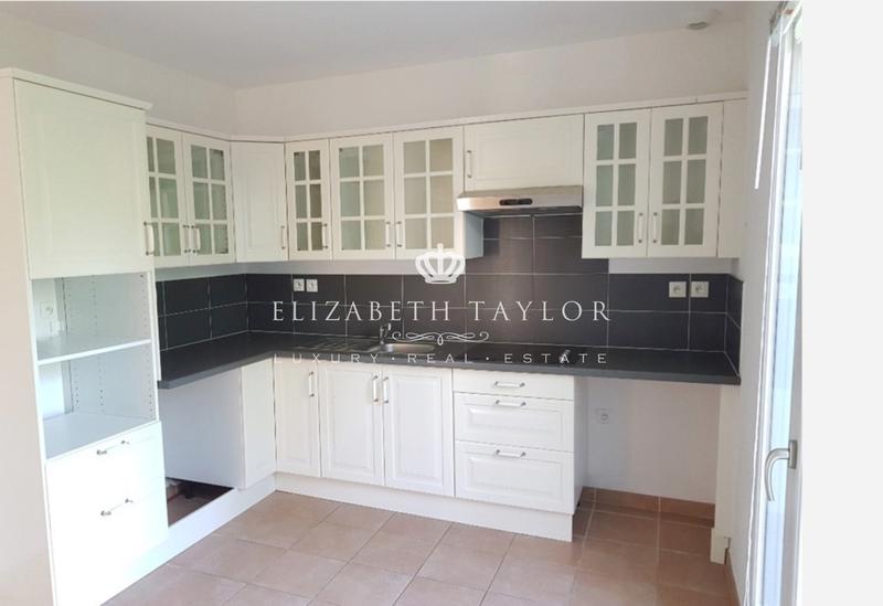 Maison - 166 m² - 7 pièces