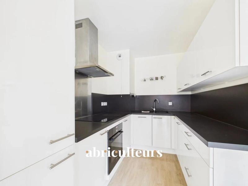 Appartement ancien - 75 m² - 4 pièces