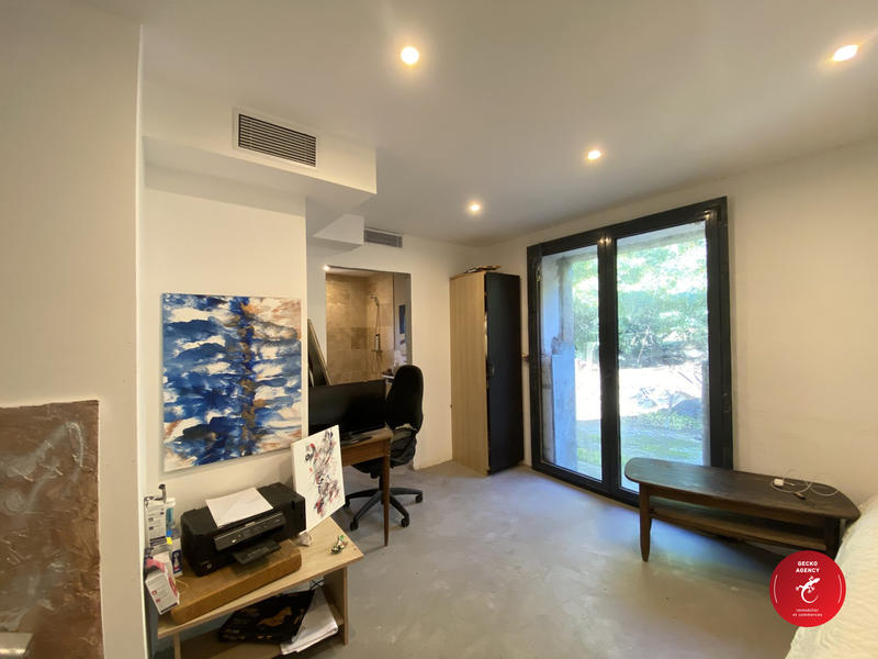 Villa - 238 m² - 6 pièces