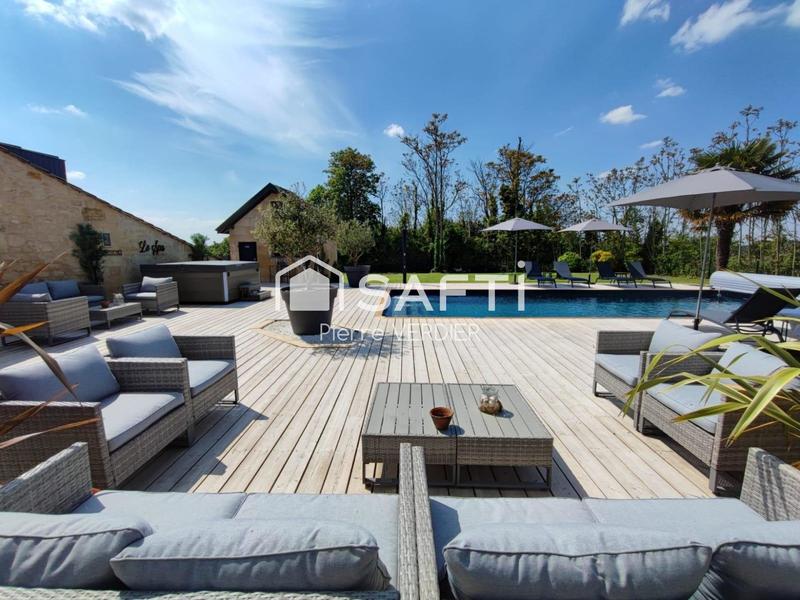 Maison - 500 m² - 16 pièces