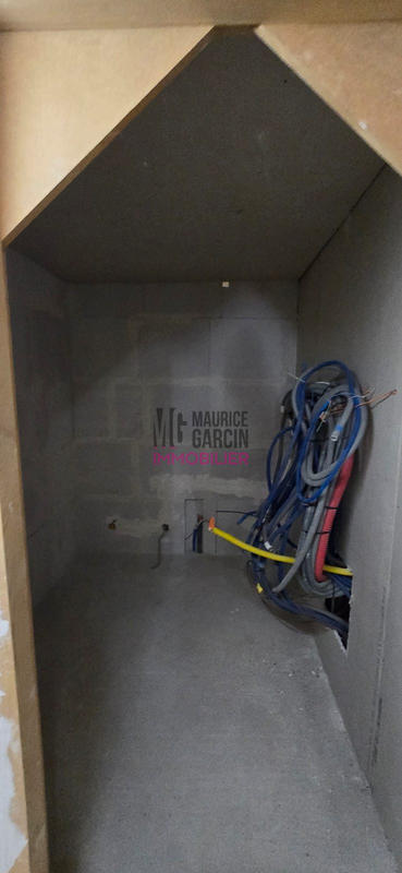 Maison - 200 m² - 6 pièces