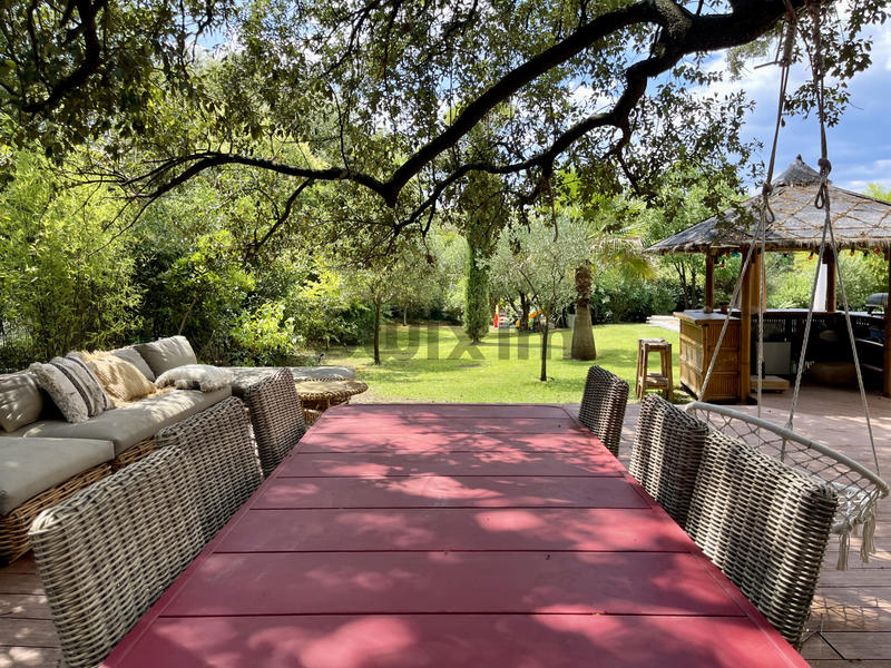 Villa - 187 m² - 5 pièces