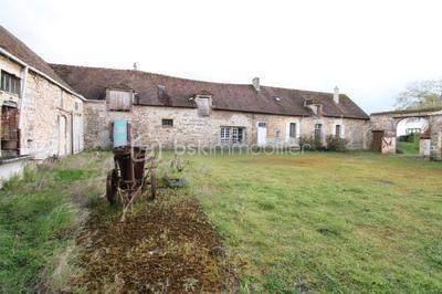 Ferme - 913 m² - 10 pièces