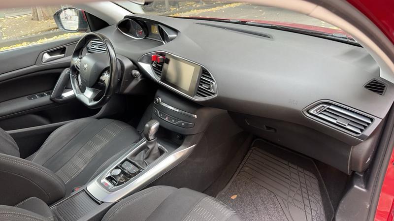 Peugeot 308 II 1.2 PureTech 130 Eat6 Allure - Première main Entretien constructeur