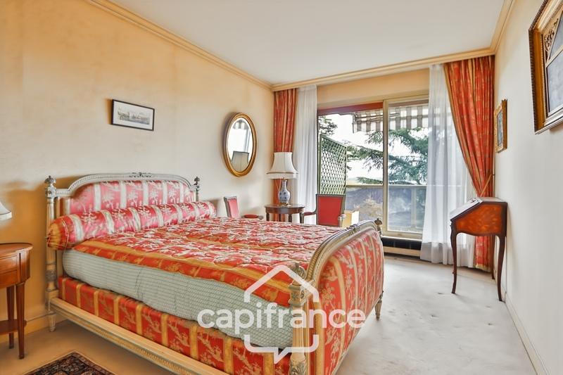 Appartement - 144 m² - 5 pièces