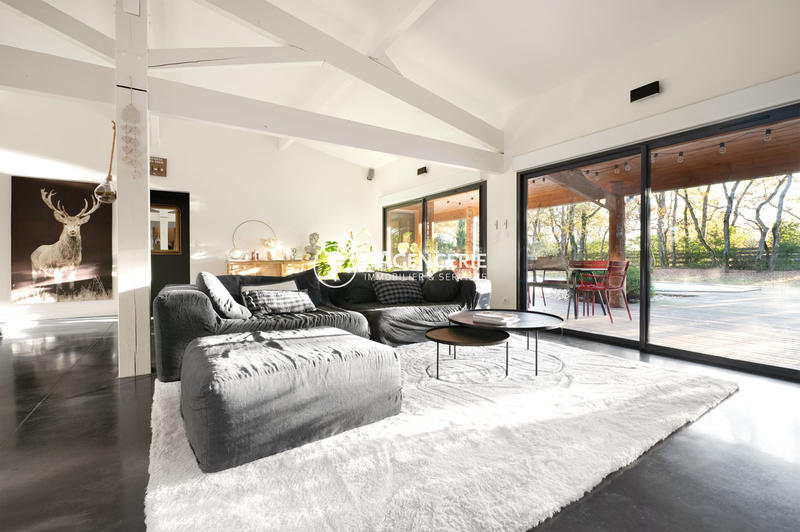 Maison - 175 m² - 6 pièces