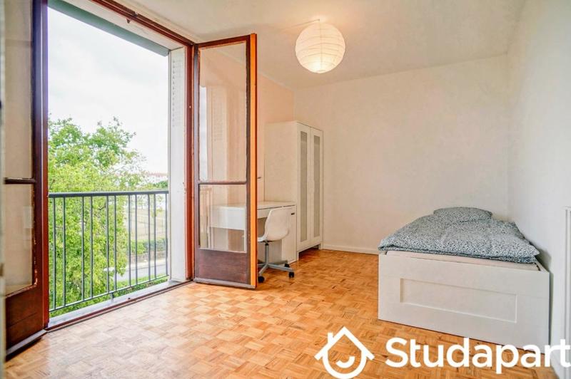 Chambre - 10 m² - 1 pièce