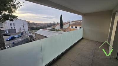 Appartement - 82 m² - 3 pièces