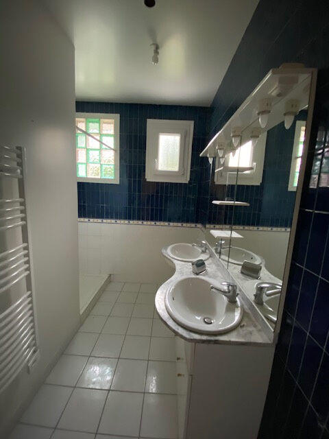 Appartement - 90 m² - 4 pièces