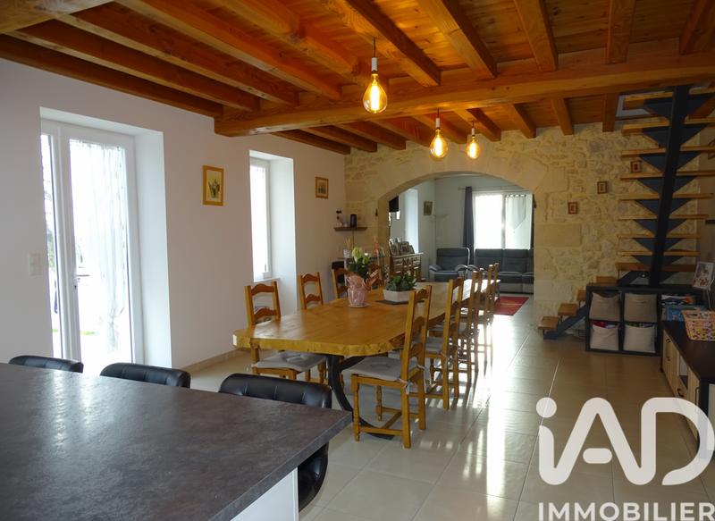 Maison - 200 m² - 7 pièces