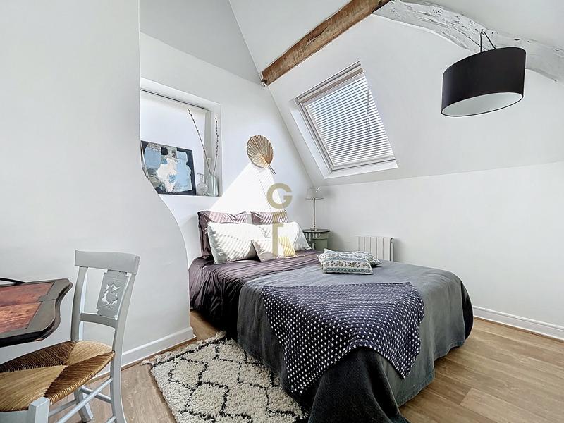 Maison - 184 m² - 8 pièces