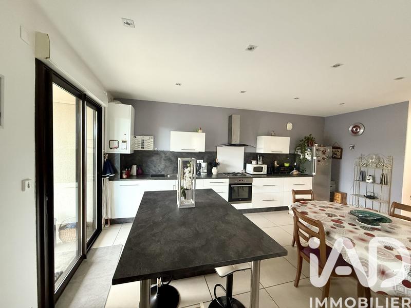 Appartement - 83 m² - 3 pièces