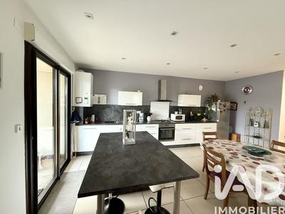 Appartement - 83 m² - 3 pièces