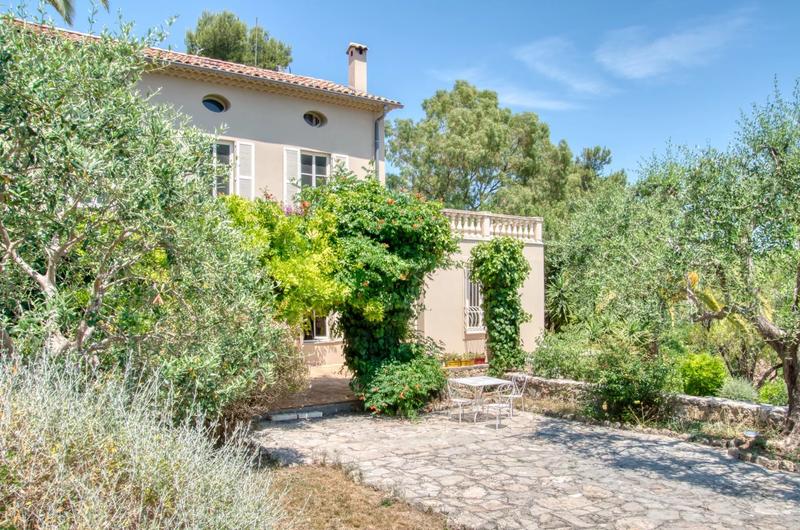 Villa - 277 m² - 7 pièces