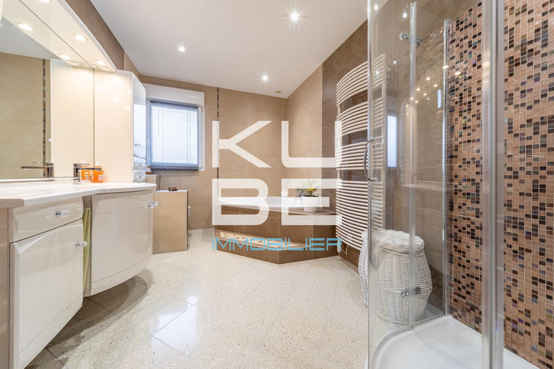 Maison - 145 m² - 4 pièces