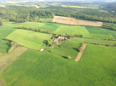 Maison ancienne - 235 m² - 10 pièces