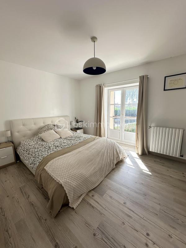 Maison - 190 m² - 8 pièces