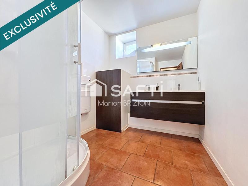 Maison - 226 m² - 8 pièces