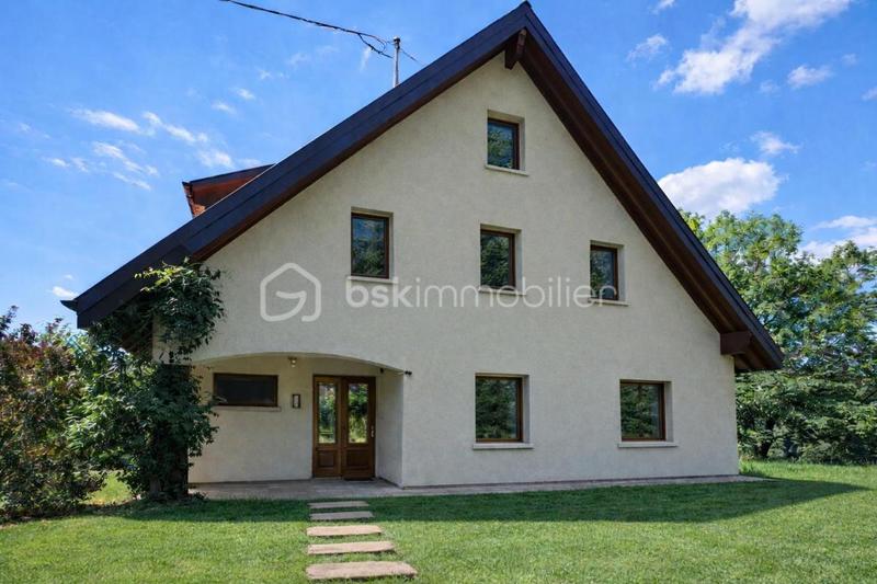 Propriété - 312 m² - 7 pièces