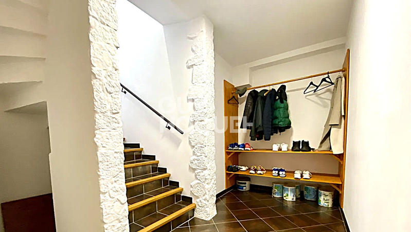 Appartement - 188 m² - 6 pièces