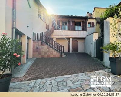 Maison - 138 m² - 4 pièces