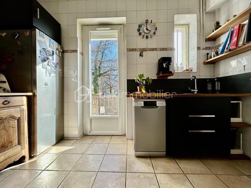 Maison - 168 m² - 8 pièces