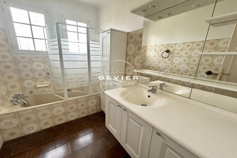 Villa - 143 m² - 6 pièces