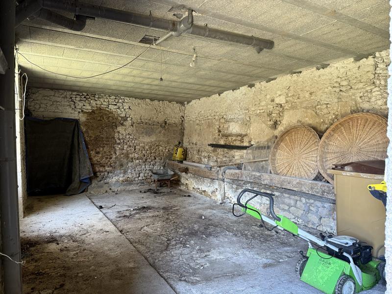 Maison - 329 m² - 13 pièces