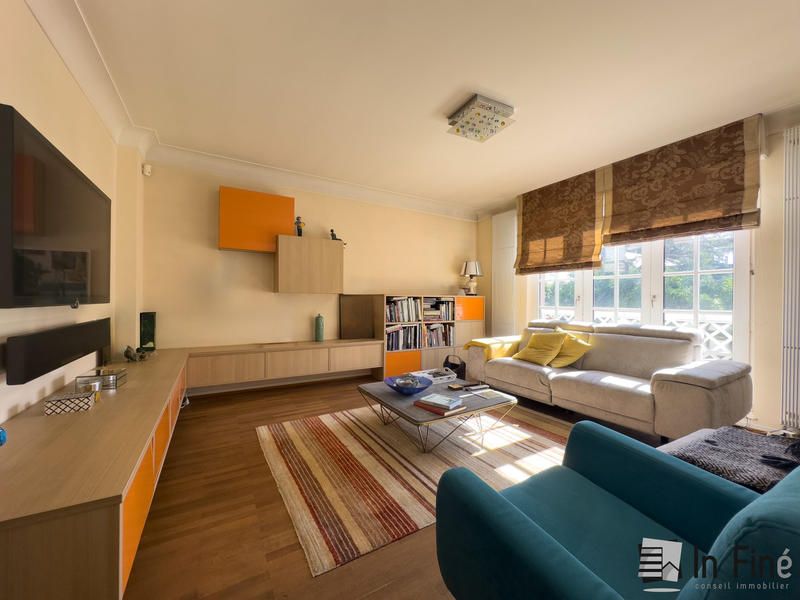 Appartement - 146 m² - 5 pièces