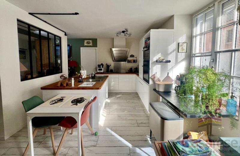 Appartement - 101 m² - 4 pièces