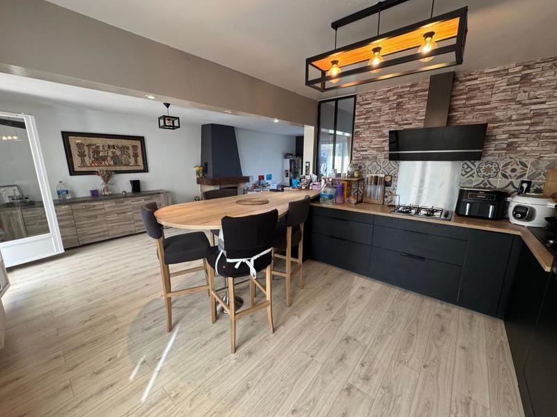 Maison - 101 m² - 5 pièces