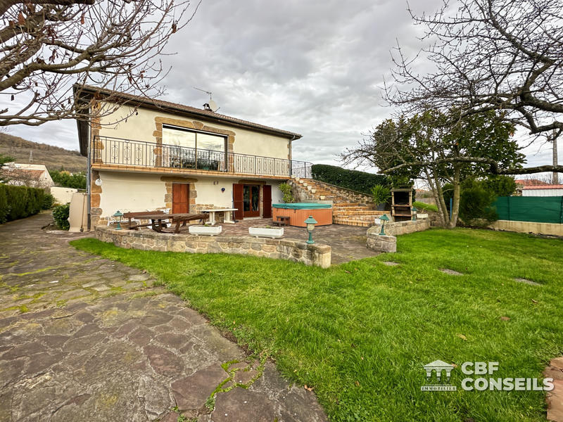 Maison - 200 m² - 6 pièces