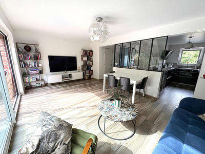 Maison - 92 m² - 5 pièces