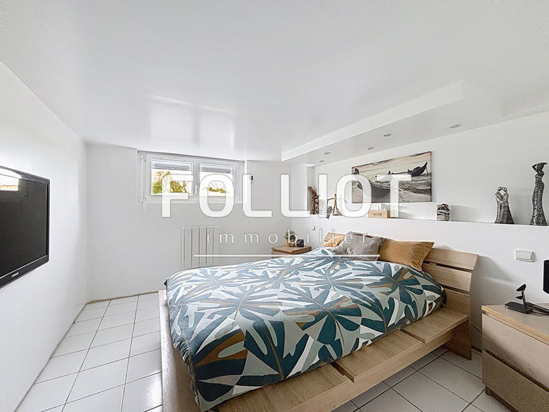 Maison - 210 m² - 5 pièces