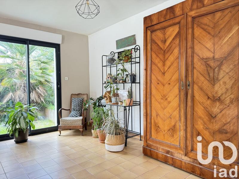 Maison - 195 m² - 8 pièces