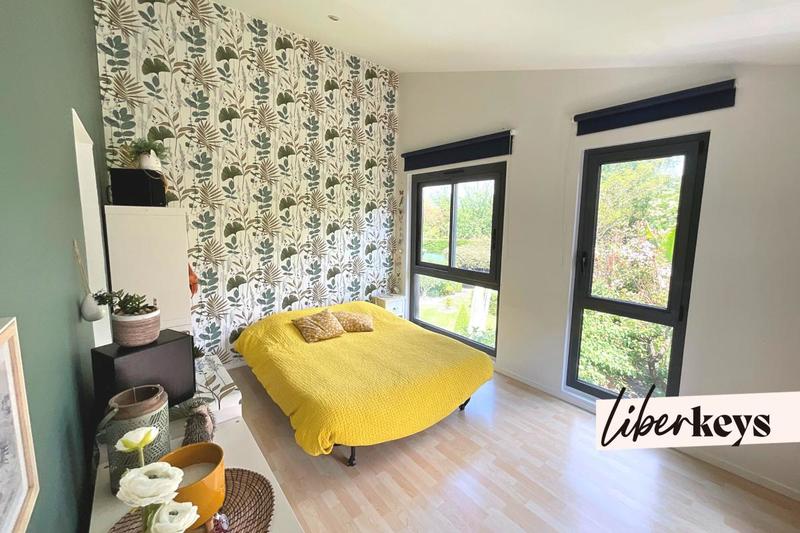 Maison - 161 m² - 6 pièces