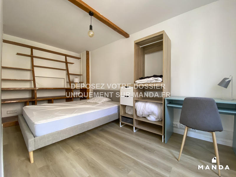 Chambre - 10 m² - 5 pièces