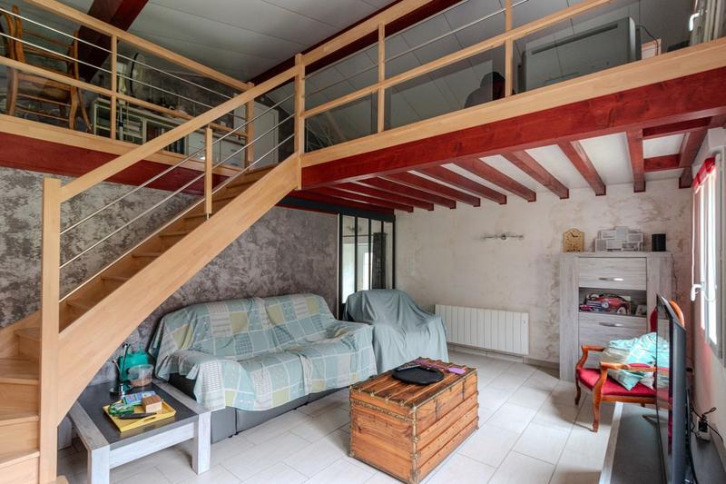 Maison - 222 m² - 7 pièces