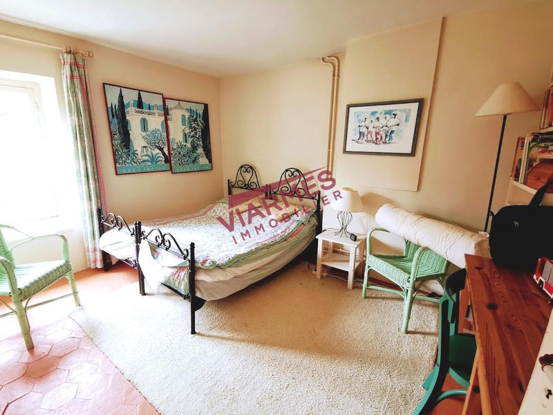 Maison - 180 m² - 6 pièces